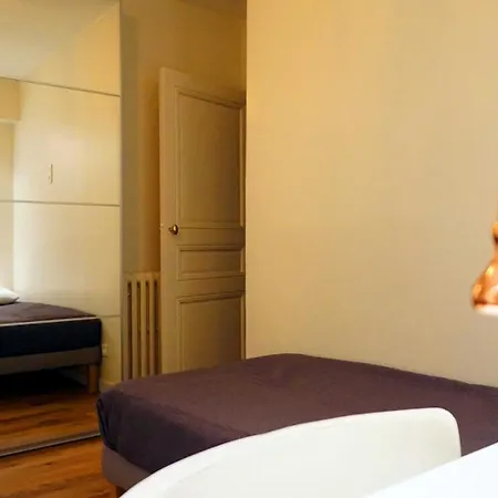 With Parisian Ambience In Elegant 16th Arrondissement