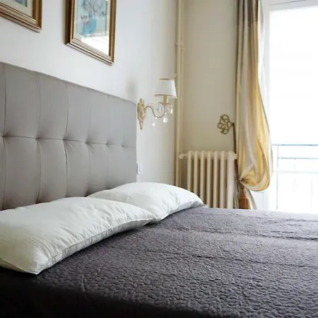 Apartment With Parisian Ambience In Elegant 16th Arrondissement